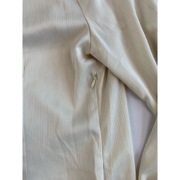 ASTR The Label Cream Cross Over Top size Small - Picture 11 of 11